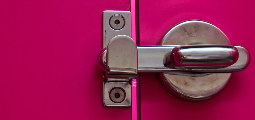 Childproof Gate Lock in Dixon, California
