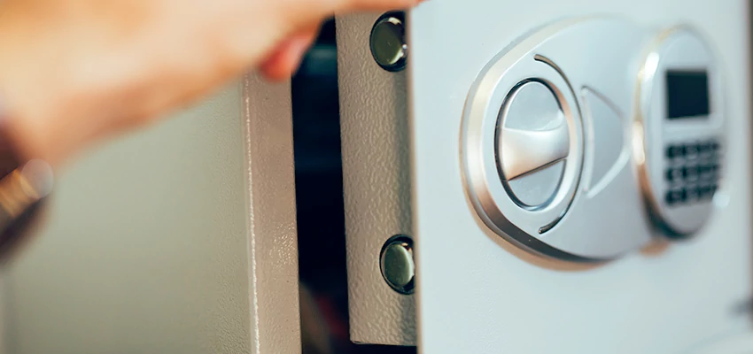 Fingerprint Safe Openers in Dixon, CA